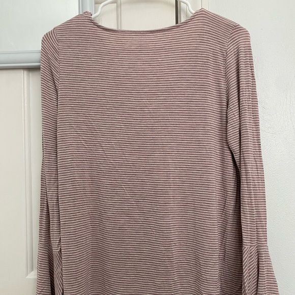 American Eagle, Soft & Sexy Long Sleeve Blouse, Mauve & White Striped, Size M - Picture 3 of 5
